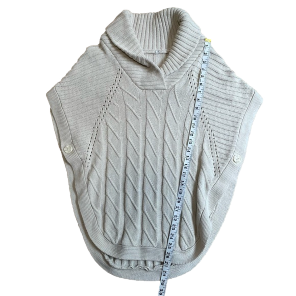 Ricki’s Cream Turtleneck Knit Poncho Size Medium - Picture 5 of 6